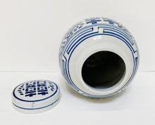 Load image into Gallery viewer, Chinese Pottery Vase with Lid