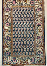 Load image into Gallery viewer, ANTIQUE SPANISH BOTEH DESIGN SIZE: 5&#39; x 7&#39;6&quot;