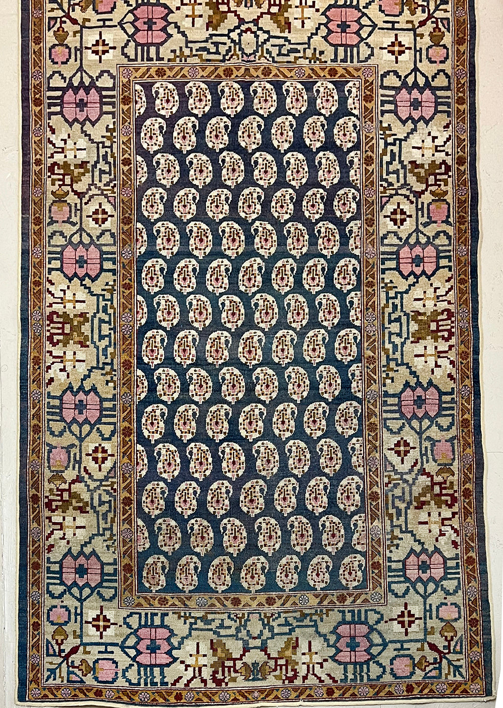 ANTIQUE SPANISH BOTEH DESIGN SIZE: 5' x 7'6