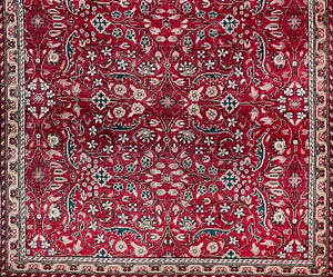 VINTAGE TURKISH HEREKEH RUG SIZE: 3'6" x  5'10"