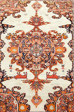 Load image into Gallery viewer, ANTIQUE PERSIAN SAROUK FARAHAN SIZE: 4&#39;7&quot; x 6&#39;7&quot;
